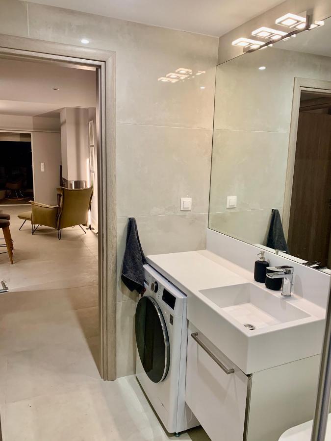 Fab New Flat In Central Athens W/ Acropolis Views Luaran gambar